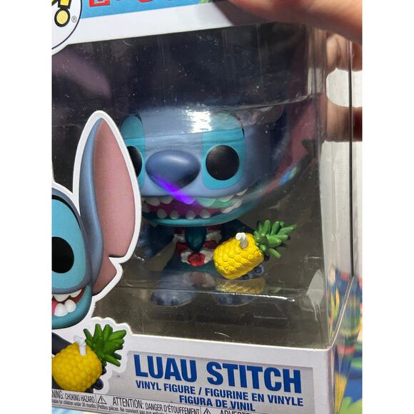 Lilo & Stitch Luau Stitch Funko Pop! Vinyl Figure #1567 - Picture 12 of 13